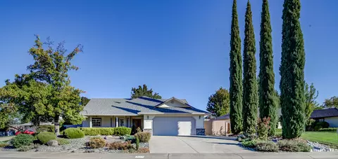 4463 Oak Glen Dr, Redding, CA 96001