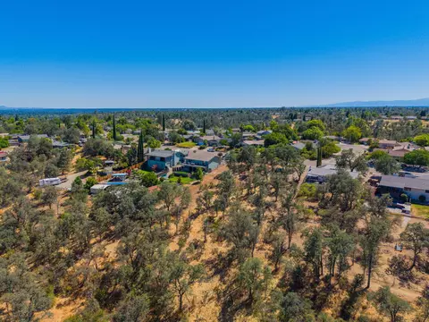 2688 Starlight Blvd, Redding, CA 96001 photo 22