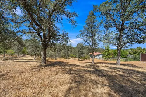2688 Starlight Blvd, Redding, CA 96001 photo 8