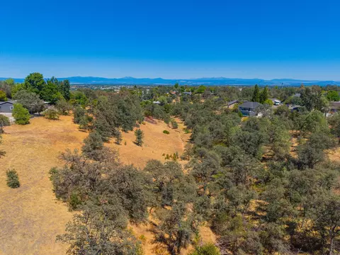2688 Starlight Blvd, Redding, CA 96001 photo 18