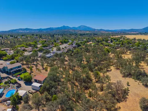 2688 Starlight Blvd, Redding, CA 96001 photo 19