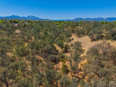 2688 Starlight Blvd, Redding, CA 96001 photo 20