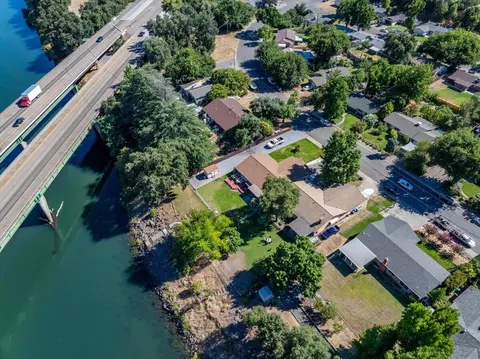 View/Area - 540 Brearcliffe Dr, Red Bluff, CA 96080 photo 3 of 6