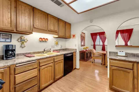 Kitchen - 540 Brearcliffe Dr, Red Bluff, CA 96080 photo 1 of 2