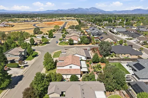 View/Area - 3406 Carlsbad Ln, Redding, CA 96002 photo 8 of 10