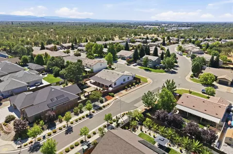 View/Area - 3406 Carlsbad Ln, Redding, CA 96002 photo 10 of 10