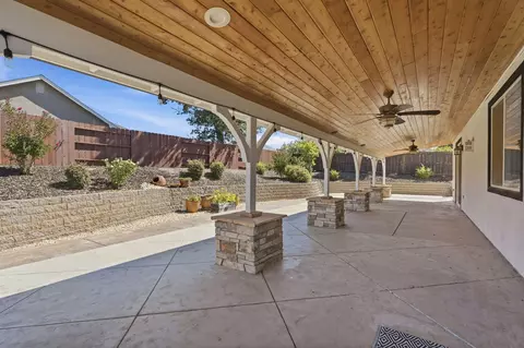 Exterior - 3406 Carlsbad Ln, Redding, CA 96002 photo 6 of 12