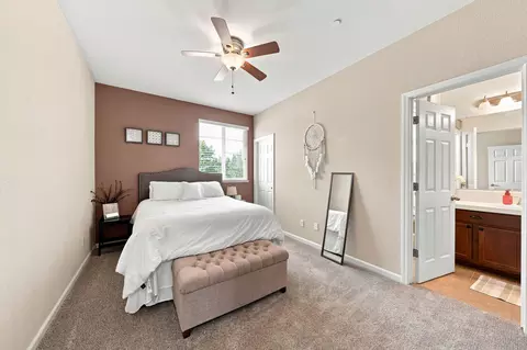 Bedroom - 3406 Carlsbad Ln, Redding, CA 96002 photo 3 of 6