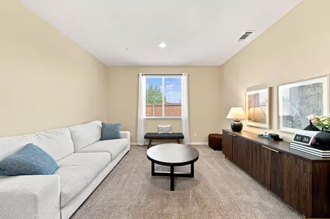 Living - 3406 Carlsbad Ln, Redding, CA 96002 photo 3 of 3