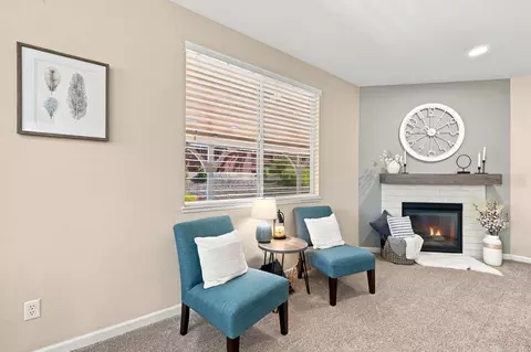 Living - 3406 Carlsbad Ln, Redding, CA 96002 photo 2 of 3