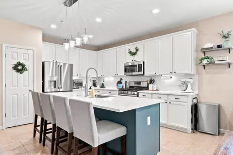 Kitchen - 3406 Carlsbad Ln, Redding, CA 96002 photo 5 of 5