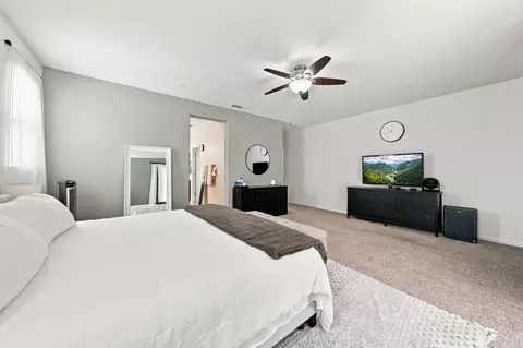 Bedroom - 3406 Carlsbad Ln, Redding, CA 96002 photo 2 of 6