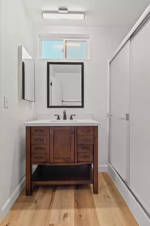 Bath - 2782 Camulos Way, Redding, CA 96002 photo 1 of 5