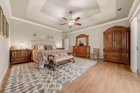 Bedroom - 2440 Crescent Moon Ct, Redding, CA 96001 photo 1 of 3