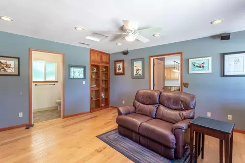 Living - 19150 River Crest Dr, Anderson, CA 96007 photo 4 of 4