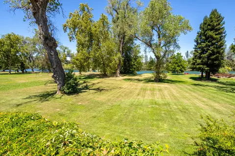 Exterior - 19150 River Crest Dr, Anderson, CA 96007 photo 4 of 6