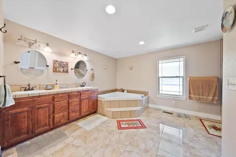 Bath - 20234 California 36 W, Red Bluff, CA 96080 photo 2 of 5