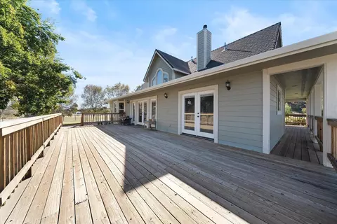 Exterior - 20234 California 36 W, Red Bluff, CA 96080 photo 5 of 13