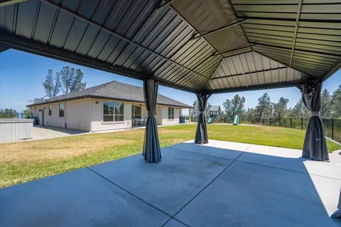 16520 Blarney Ln, Redding, CA 96001 photo 14