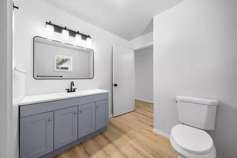 Bath - 6851 Airport Rd, Redding, CA 96002 photo 2 of 2