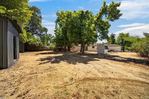 Exterior - 6851 Airport Rd, Redding, CA 96002 photo 9 of 9