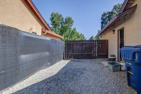 Exterior - 2206 Lonigan Ct, Redding, CA 96001 photo 12 of 13