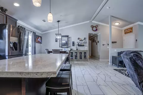 Entry Way - 2206 Lonigan Ct, Redding, CA 96001 photo 1 of 2