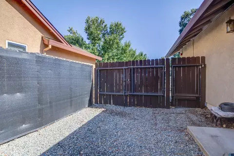 Exterior - 2206 Lonigan Ct, Redding, CA 96001 photo 13 of 13