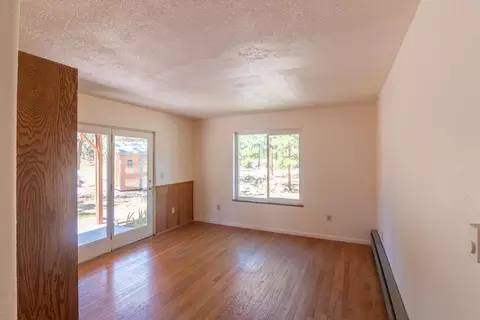 Bedroom - 17653 Cougar Ct, Weed, CA 96094 photo 1 of 11