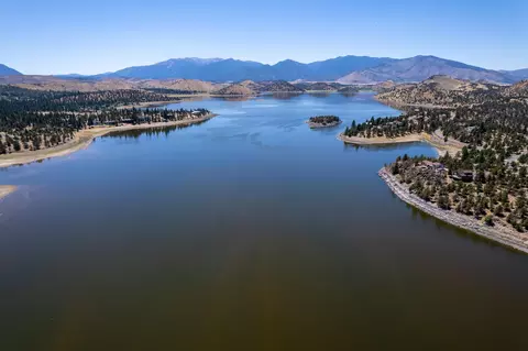 View/Area - 17653 Cougar Ct, Weed, CA 96094 photo 7 of 7