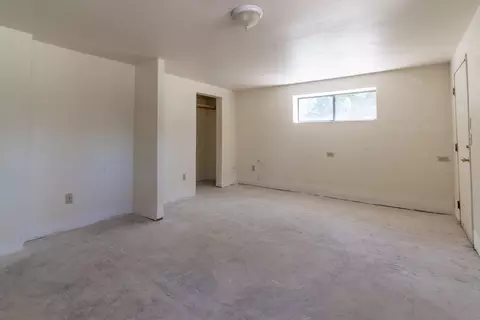 Bedroom - 17653 Cougar Ct, Weed, CA 96094 photo 10 of 11