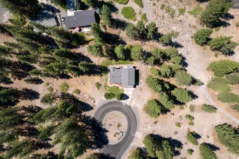 View/Area - 17653 Cougar Ct, Weed, CA 96094 photo 1 of 7