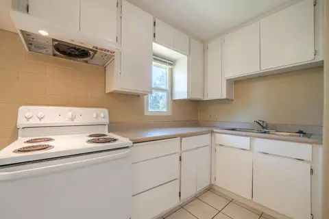 Kitchen - 6151 Emerald Ln, Redding, CA 96001 photo 6 of 6