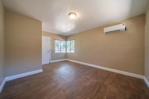 Living - 6151 Emerald Ln, Redding, CA 96001 photo 9 of 9