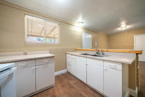 Kitchen - 6151 Emerald Ln, Redding, CA 96001 photo 2 of 6