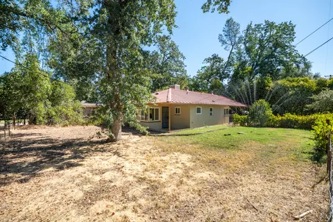 Exterior - 6151 Emerald Ln, Redding, CA 96001 photo 19 of 26