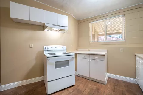 Kitchen - 6151 Emerald Ln, Redding, CA 96001 photo 3 of 6