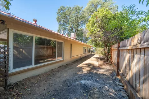 Exterior - 6151 Emerald Ln, Redding, CA 96001 photo 25 of 26
