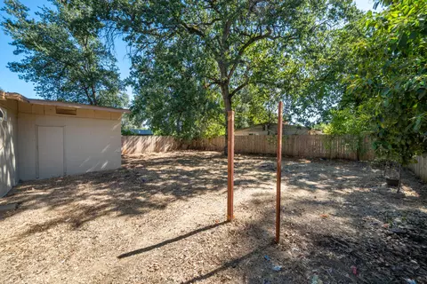 Exterior - 6151 Emerald Ln, Redding, CA 96001 photo 11 of 26