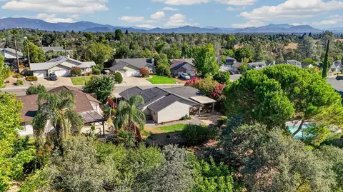 View/Area - 2715 Howard Dr, Redding, CA 96001 photo 2 of 6