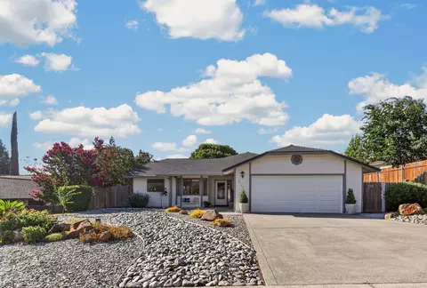 Exterior - 2715 Howard Dr, Redding, CA 96001 photo 14 of 16