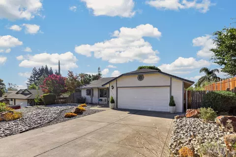 Exterior - 2715 Howard Dr, Redding, CA 96001 photo 13 of 16