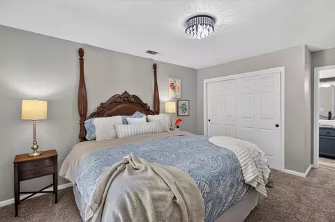 Bedroom - 2715 Howard Dr, Redding, CA 96001 photo 3 of 6
