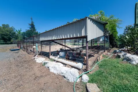 Exterior - 12832 Los Osos St, Redding, CA 96003 photo 8 of 8