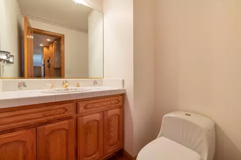 Bath - 12832 Los Osos St, Redding, CA 96003 photo 4 of 6