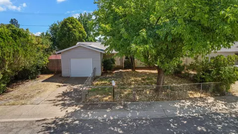 Exterior - 3971 Meteor St, Redding, CA 96002 photo 9 of 10