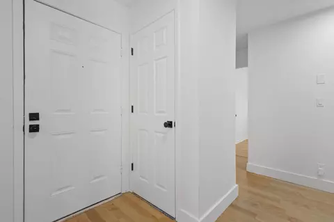 Entry Way - 3971 Meteor St, Redding, CA 96002 photo 1 of 2