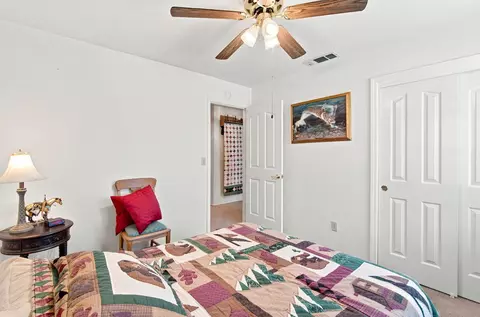 Bedroom - 3715 Eagle Pkwy, Redding, CA 96001 photo 3 of 4