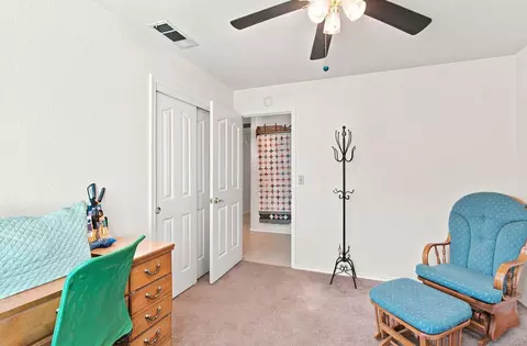 Bedroom - 3715 Eagle Pkwy, Redding, CA 96001 photo 4 of 4