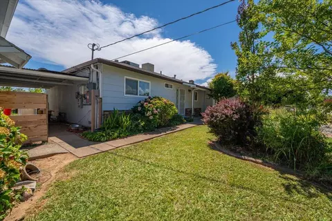19577 Medo Vale Ln, Redding, CA 96002 photo 23